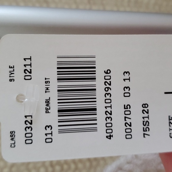 Razzle Dazzle Criss Cross Cream Colour Sweater NWT - Picture 7 of 7